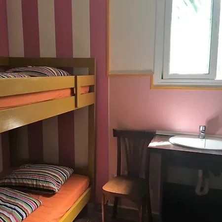 Volver Beach 호스텔 *
